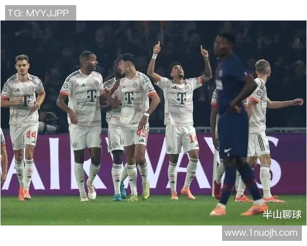 友谊赛曼城与拜仁零平争议判罚引发全场热议与惊喜瞬间