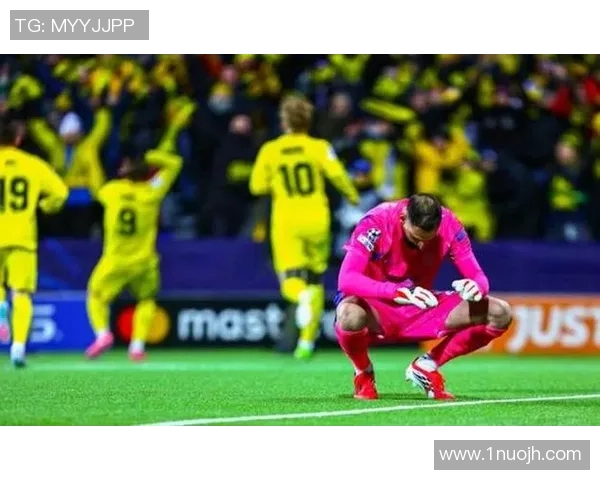 欧冠震撼战役里昂6-2狂胜曼城帽子戏法点燃全场激情